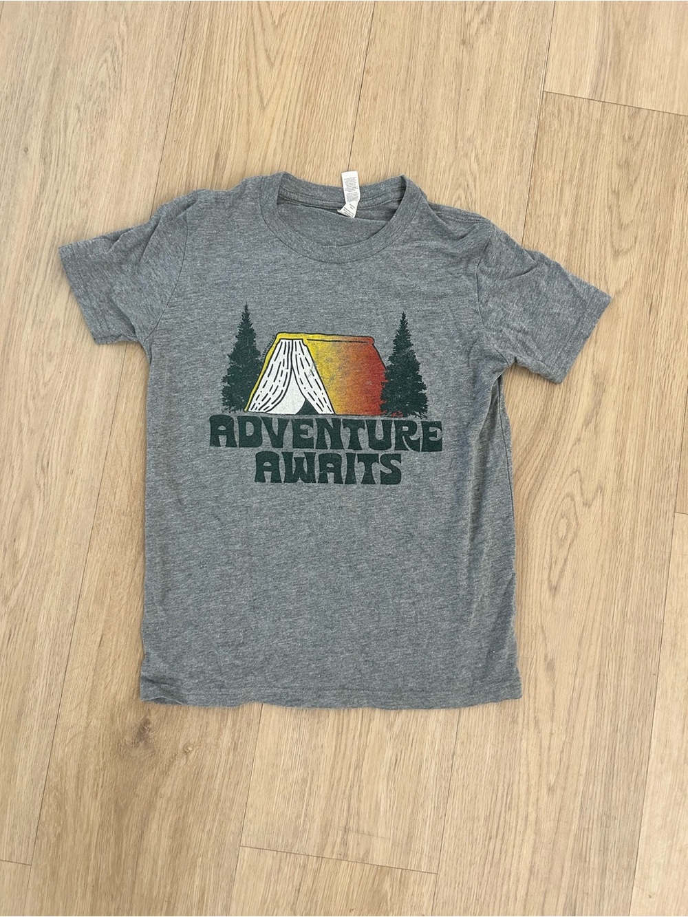 Kids Grey 'Adventure Awaits' Graphic Tee